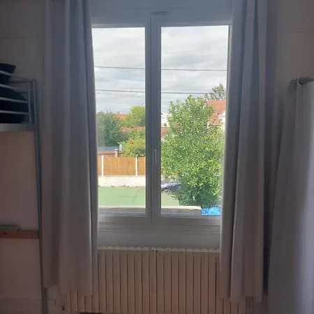 Guest house D'hote Pour 2 Adultes Avec 2 Enfants Dans Maison Totalement Equipee *